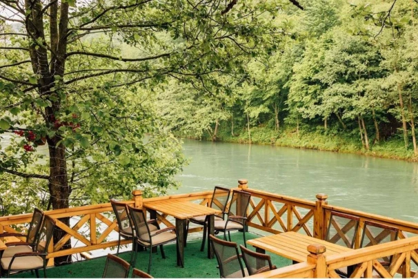 Pogled sa terase restorana